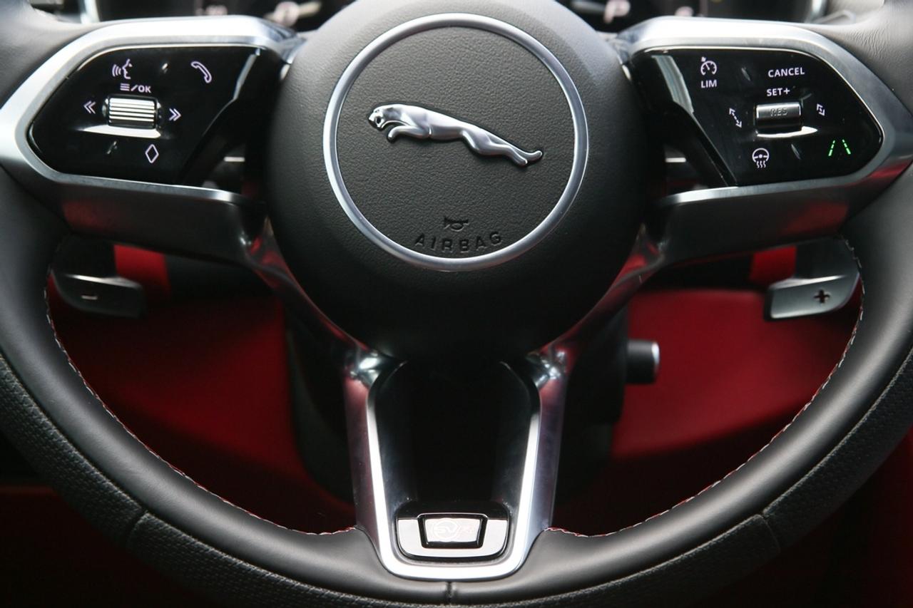 2024 Jaguar F-PACE SVR 542 HP SUPERCHARGED V8   SVR PERFORMANCE   MERIDIAN? AUDIO   PANORAMIC ROOF   ULTIMATE BRITISH PERFORMANCE SUV Photo