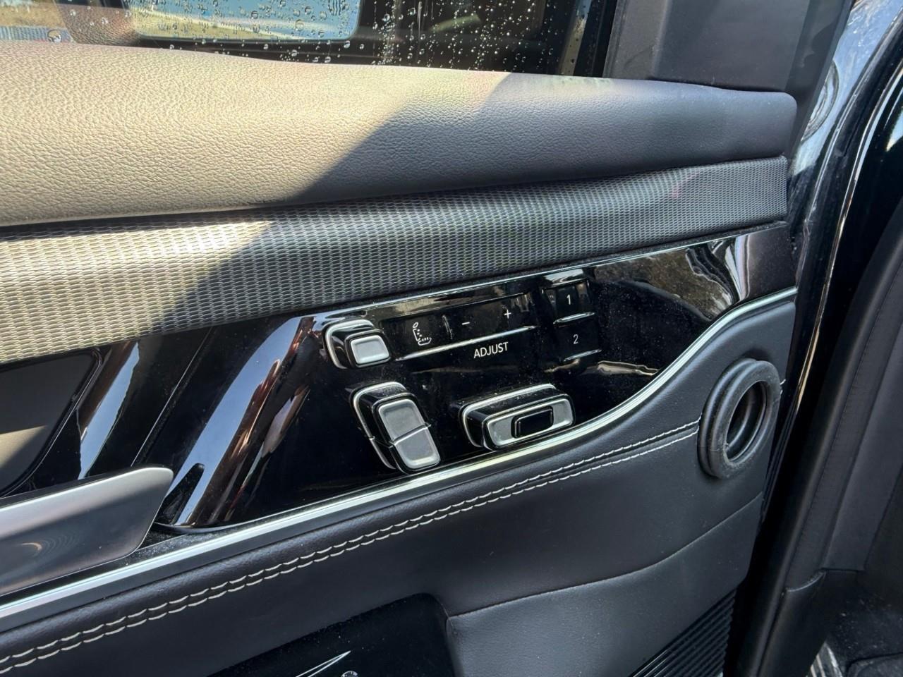 2022 Jeep Grand Wagoneer Series II 4dr 4x4 Photo
