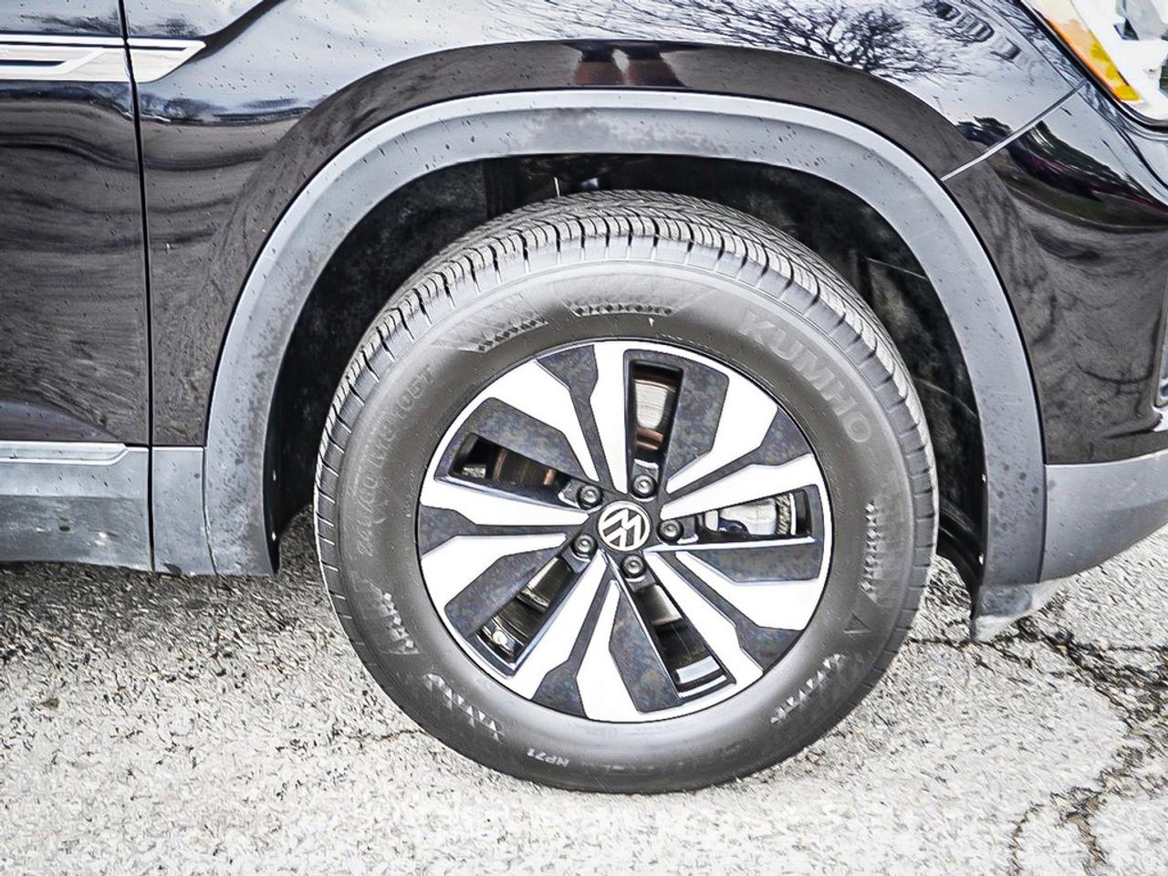 2025 Volkswagen Atlas Cross Sport  Photo