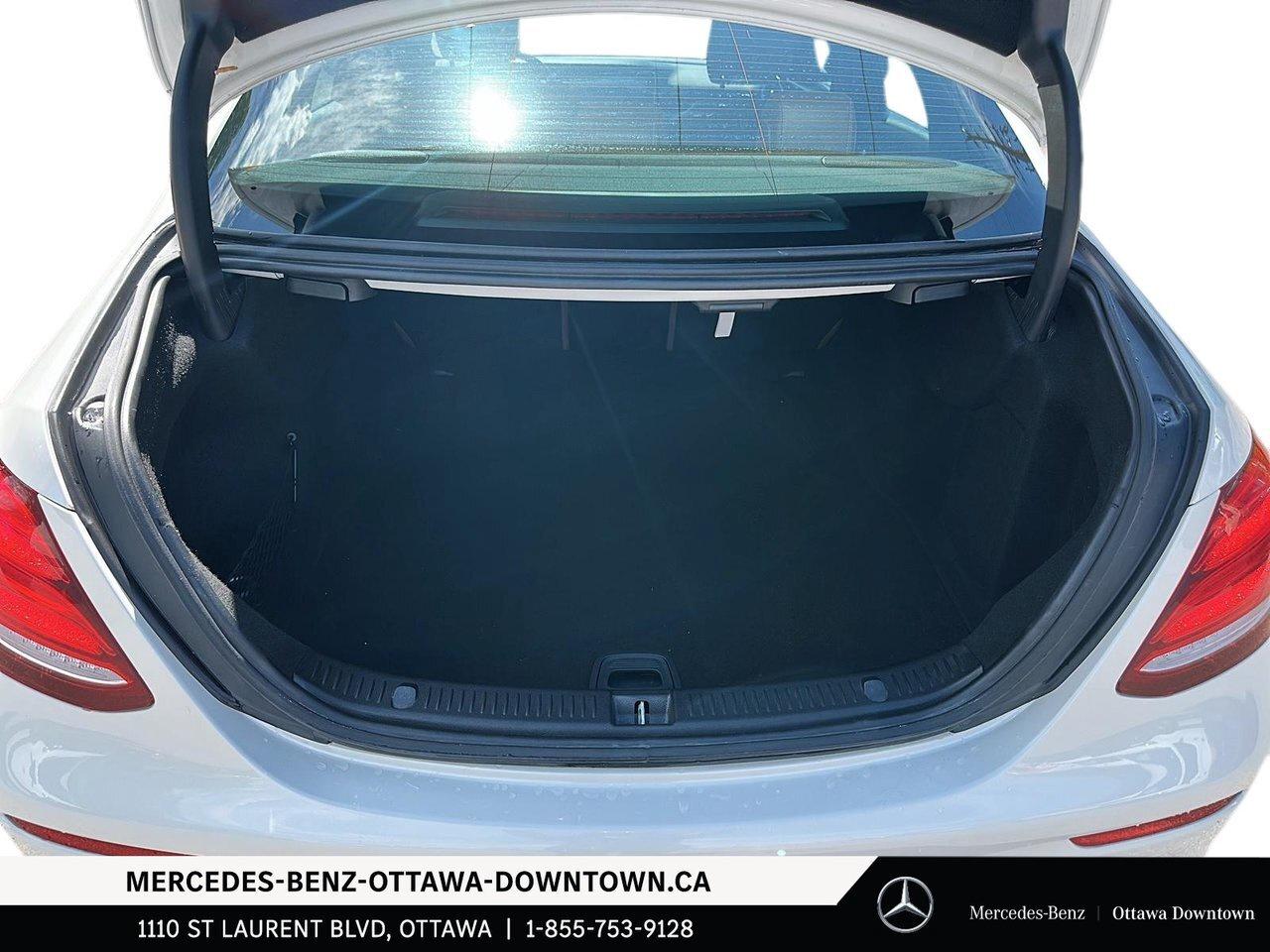 2017 Mercedes-Benz E400 4MATIC Sedan Premium Package   Designo Diamond Whi Photo