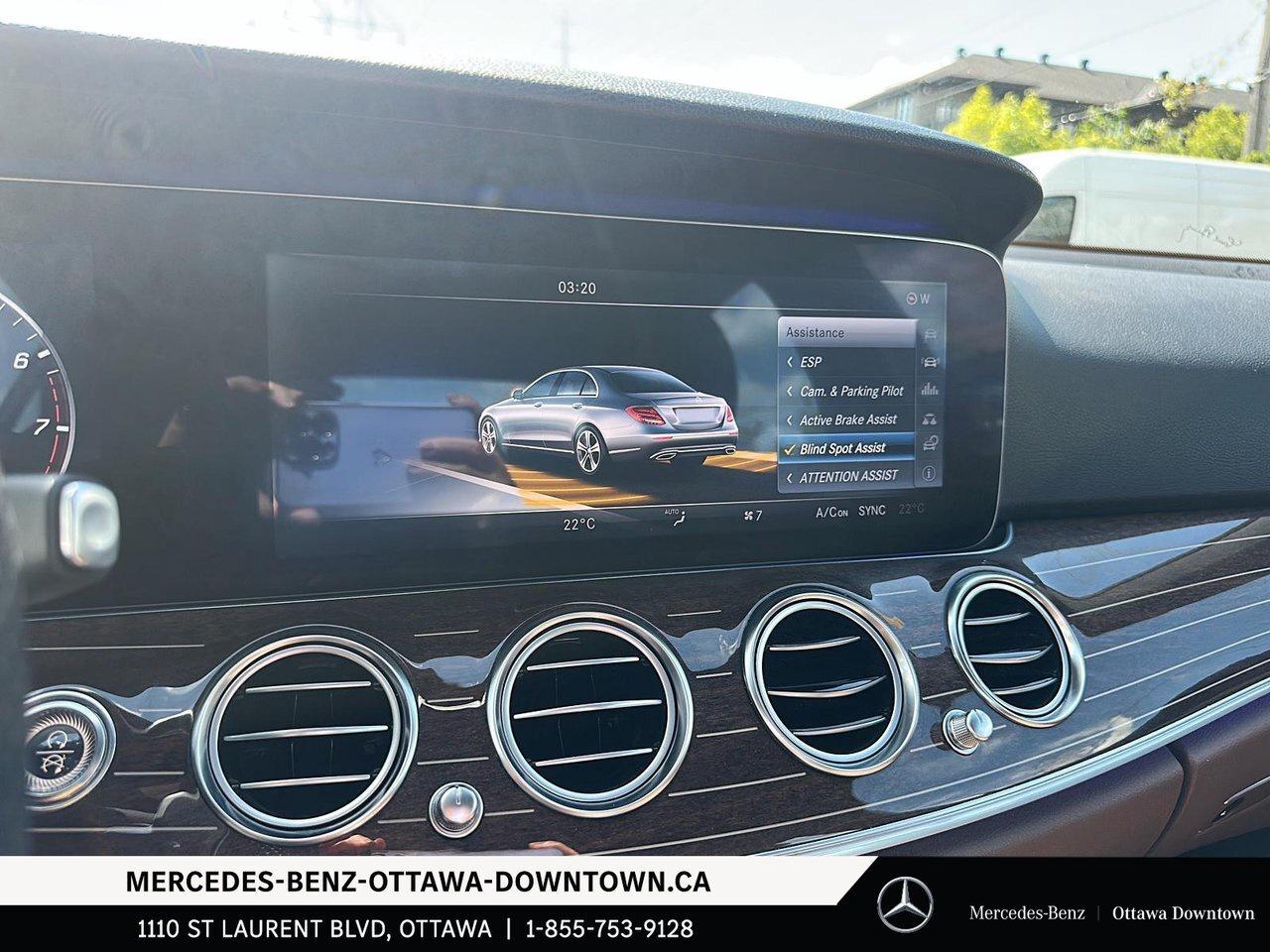 2017 Mercedes-Benz E400 4MATIC Sedan Premium Package   Designo Diamond Whi Photo