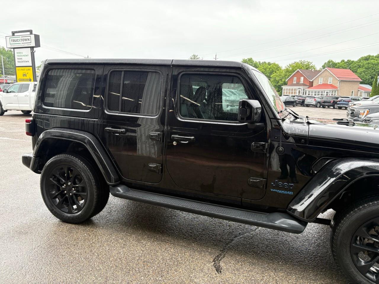 2021 Jeep Wrangler Unlimited 4xe Sahara 4dr 4x4 Photo4