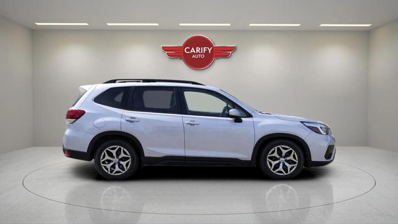 2019 Subaru Forester PREMIUM 2.5i w/EyeSight Pkg Photo3