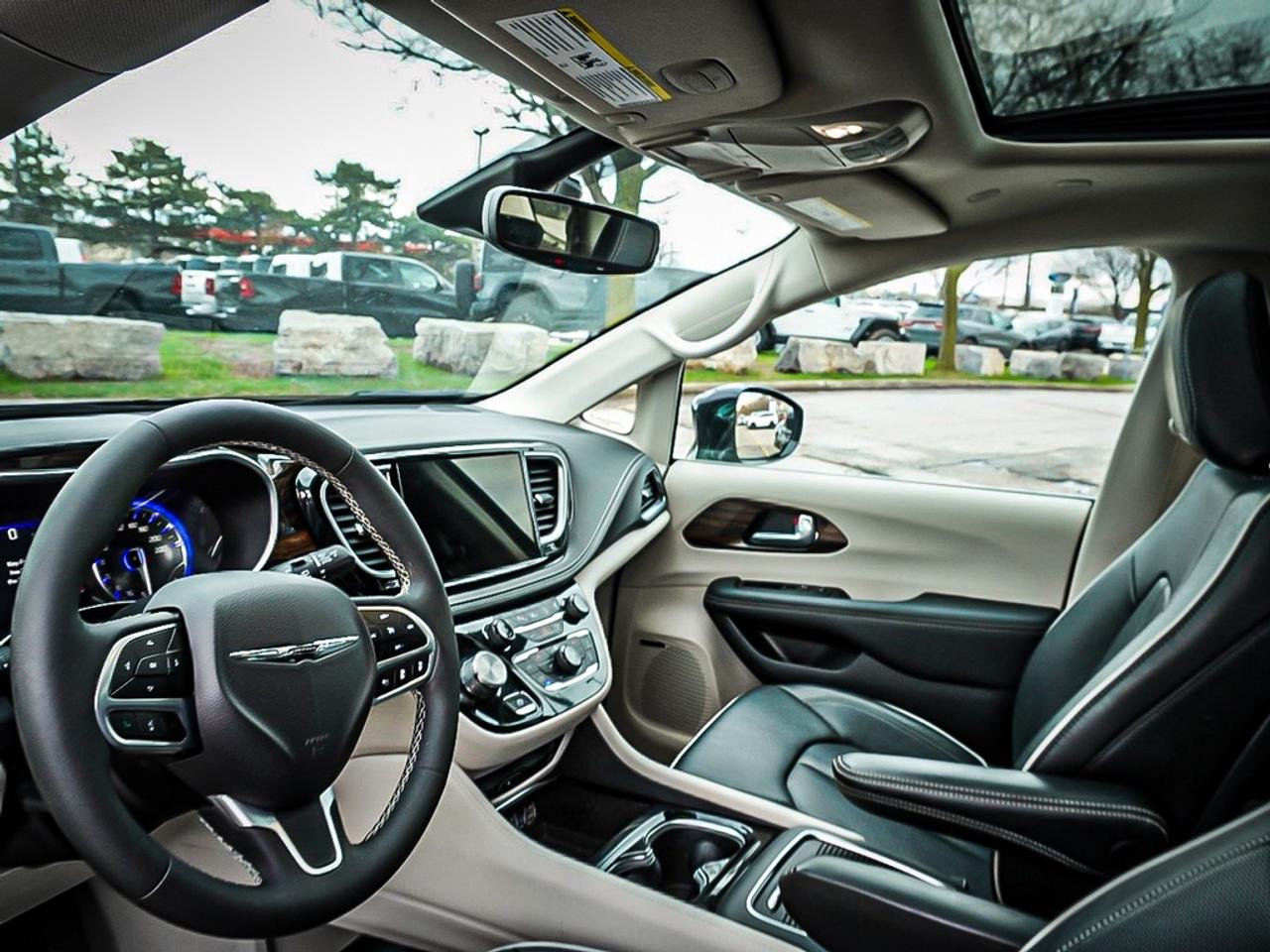 2024 Chrysler Pacifica  Photo