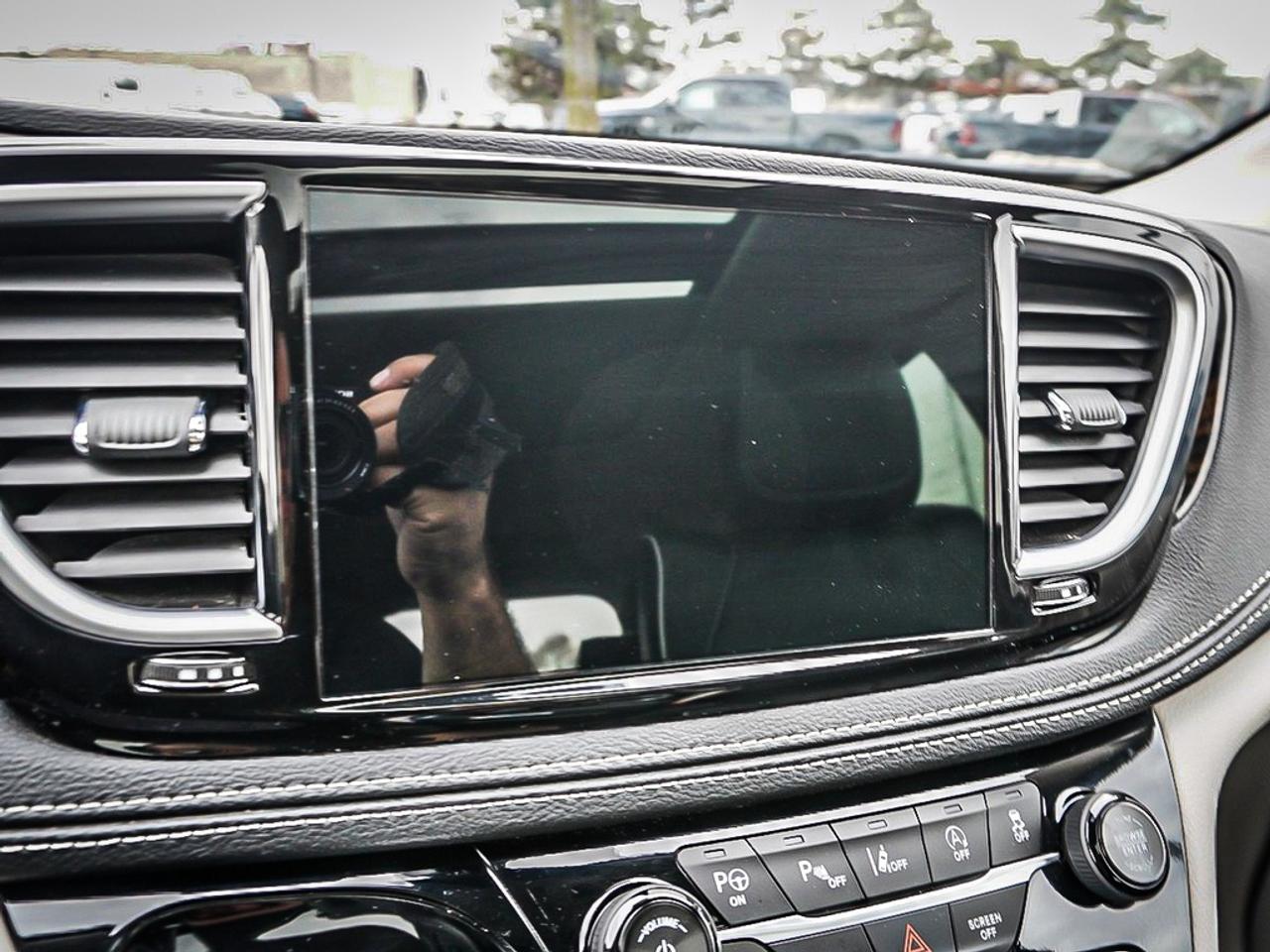 2024 Chrysler Pacifica  Photo