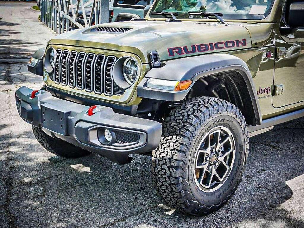 2026 Jeep Wrangler  Photo3