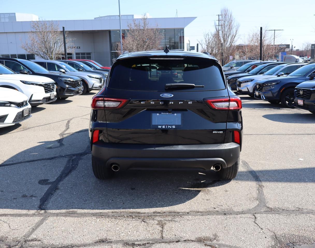 2025 Ford Escape ST-Line 4dr All-Wheel Drive Photo3