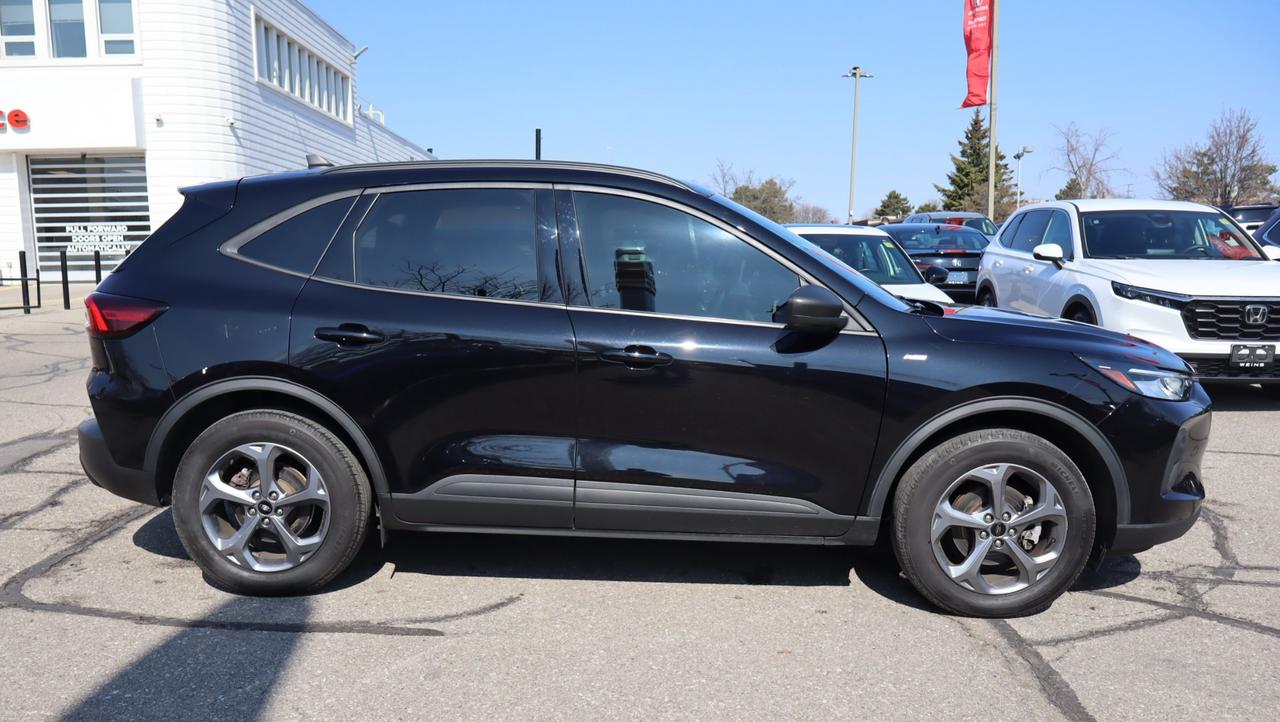 2025 Ford Escape ST-Line 4dr All-Wheel Drive Photo