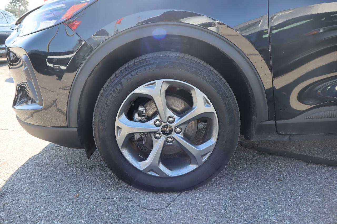 2025 Ford Escape ST-Line 4dr All-Wheel Drive Photo