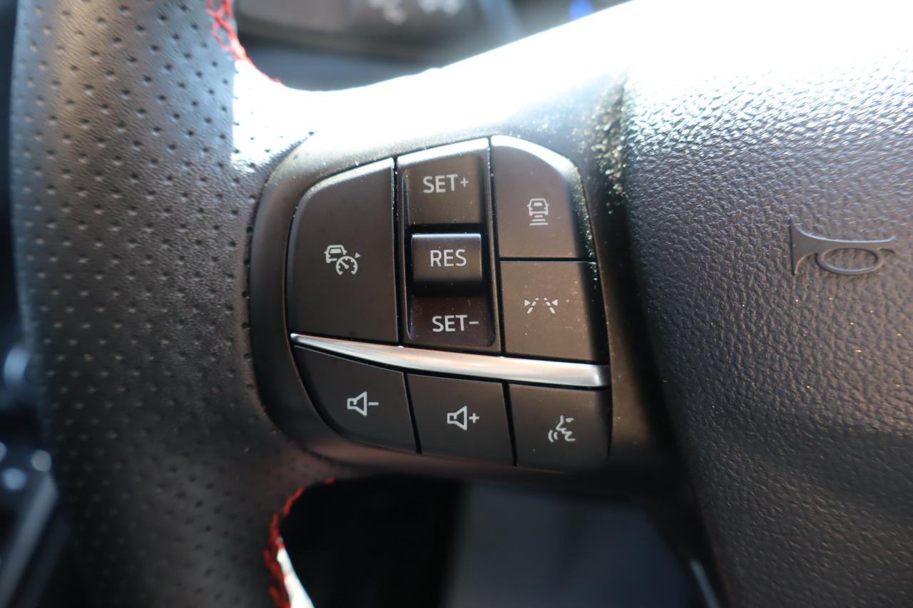 2025 Ford Escape ST-Line 4dr All-Wheel Drive Photo