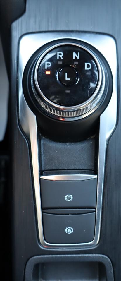2025 Ford Escape ST-Line 4dr All-Wheel Drive Photo