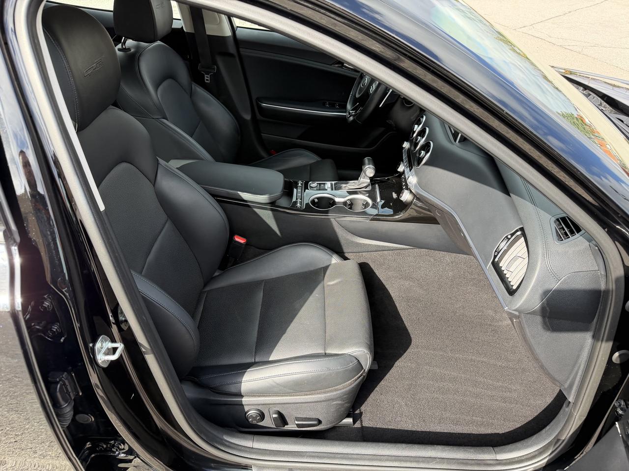 2019 Kia Stinger GT-Line AWD Leather Brand new Brakes & Tires Photo