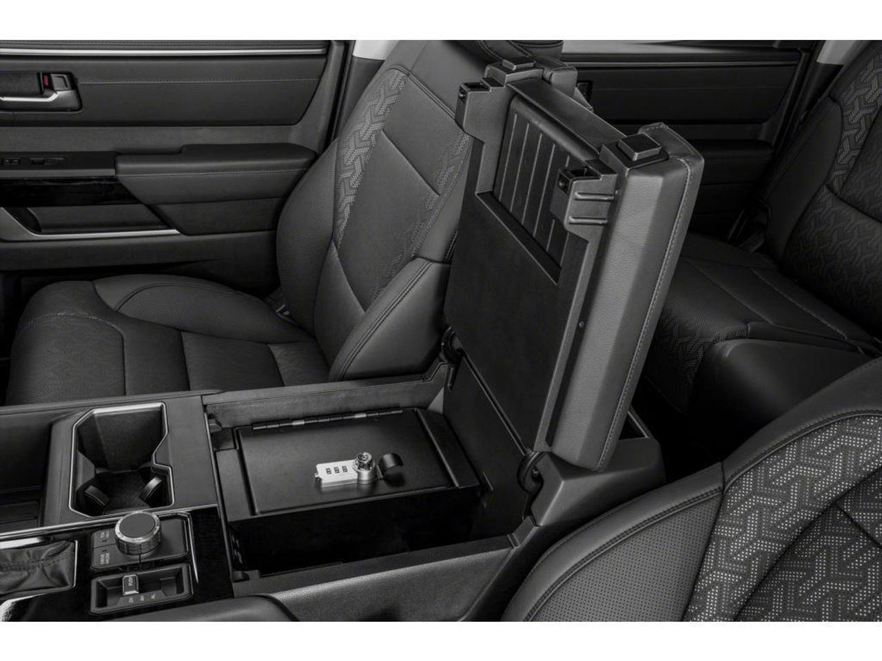 2026 Toyota Tundra 4x4 Crewmax Limited Hybrid Photo