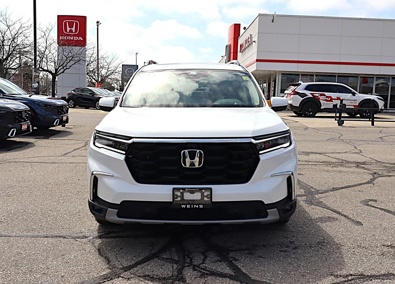 2025 Honda Pilot Touring 4dr All-Wheel Drive Photo