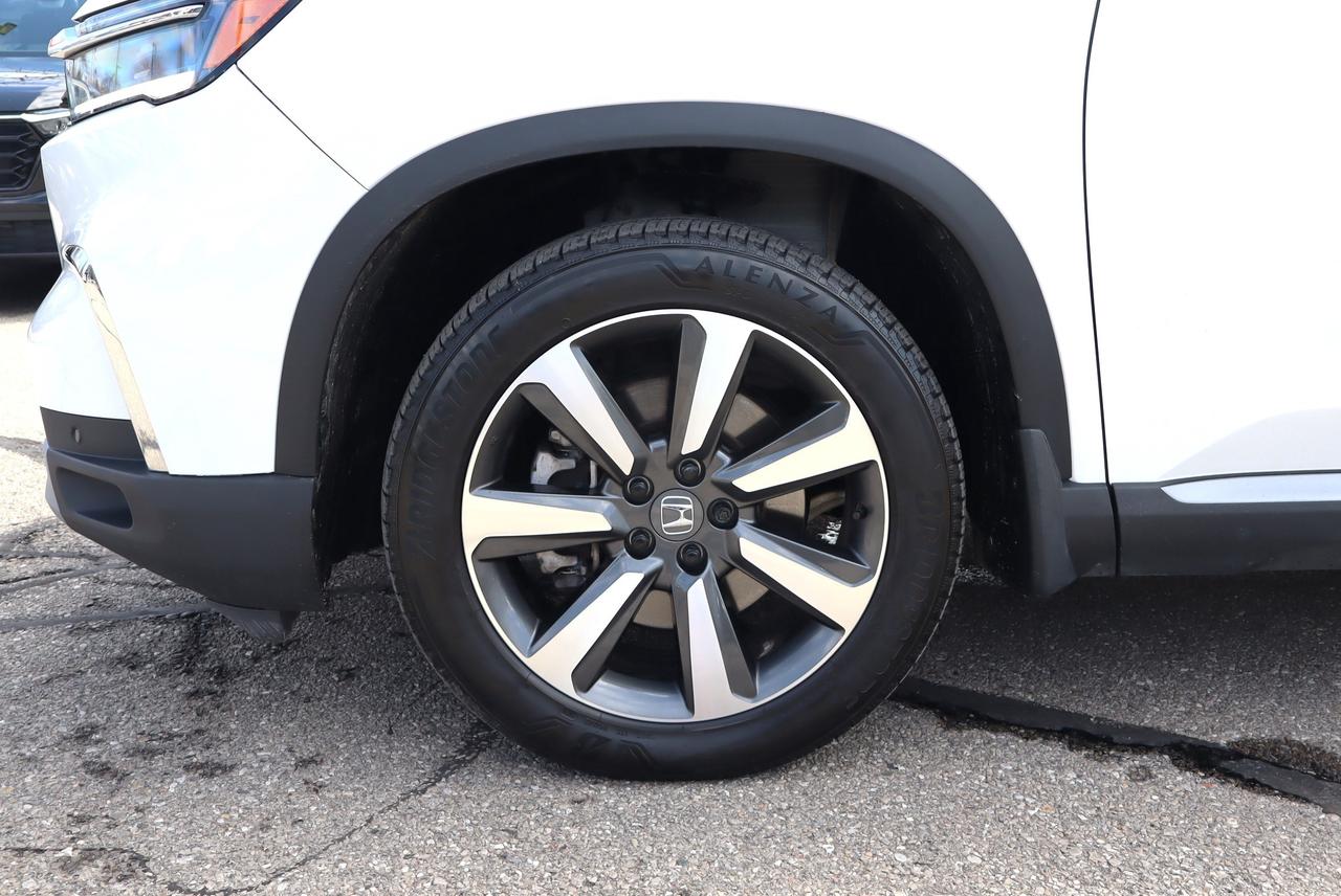 2025 Honda Pilot Touring 4dr All-Wheel Drive Photo