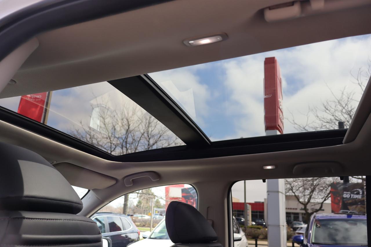 2025 Honda Pilot Touring 4dr All-Wheel Drive Photo