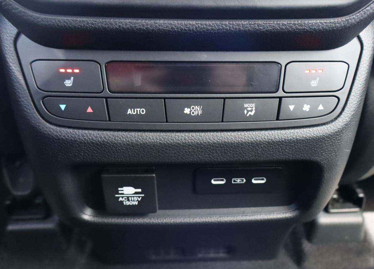 2025 Honda Pilot Touring 4dr All-Wheel Drive Photo