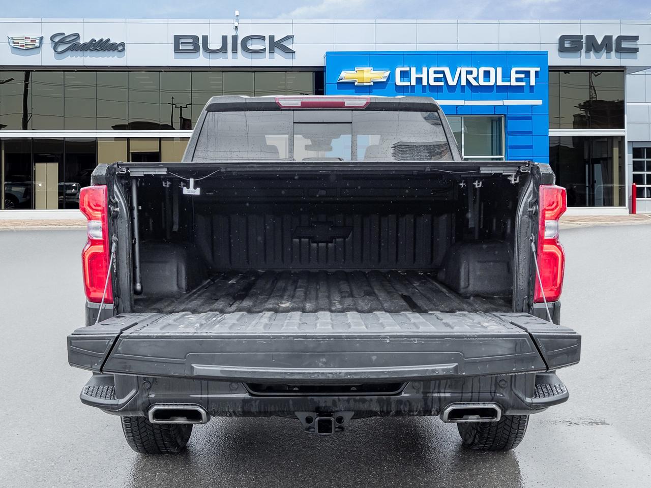 2024 Chevrolet Silverado 1500 6.2L V8   4WD   Loaded w/ Safety & Tech Photo