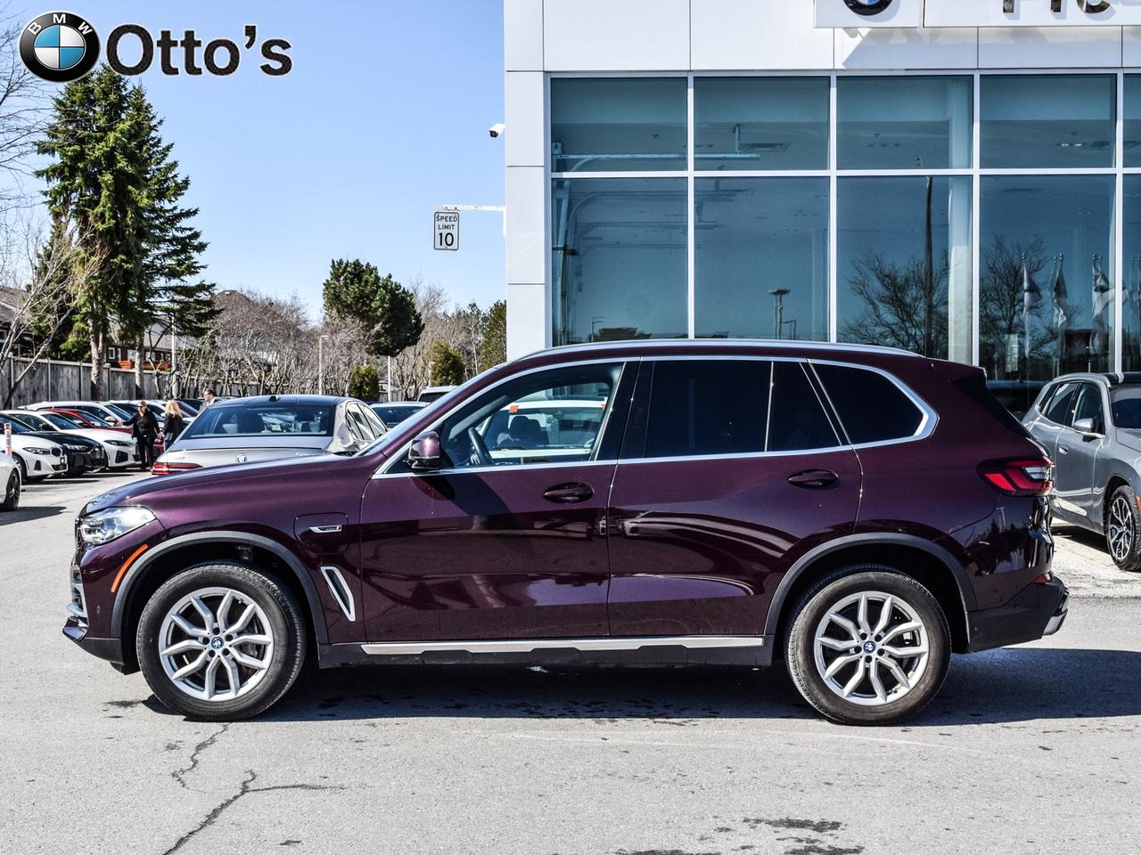 2022 BMW X5 xDrive45e Photo3