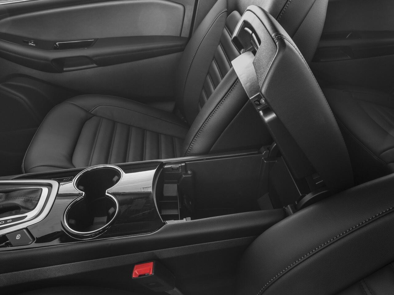 2017 Ford Edge 4DR TITANIUM AWD Photo