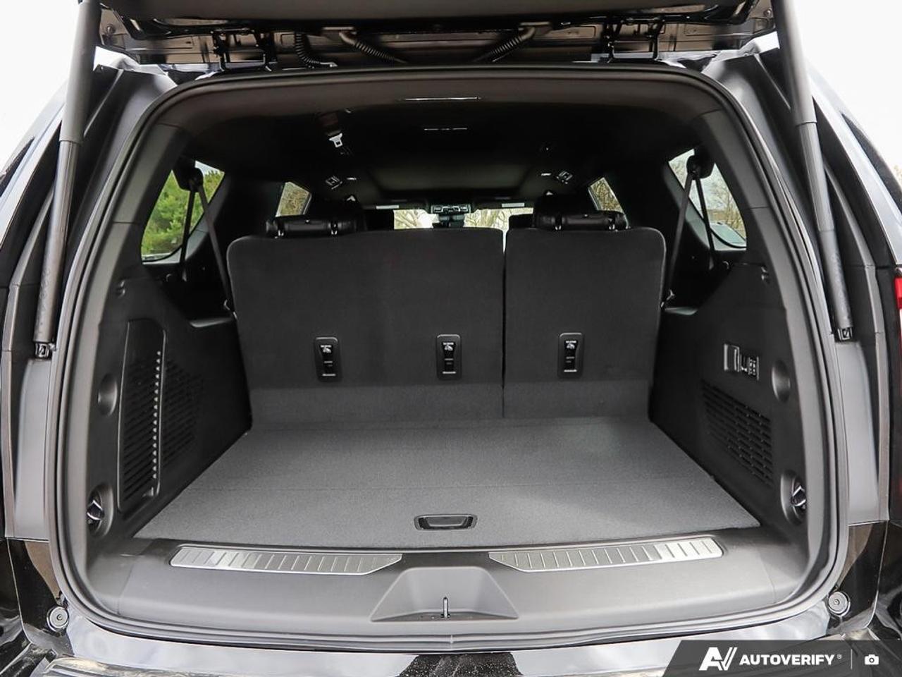 2026 GMC Yukon XL 4WD 4DR DENALI Photo