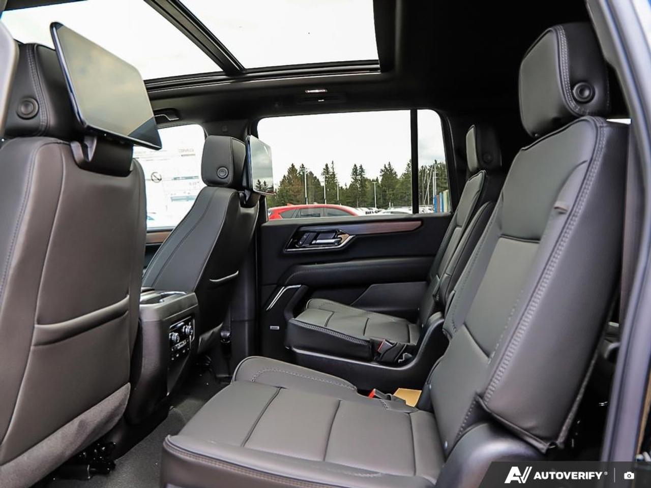 2026 GMC Yukon XL 4WD 4DR DENALI Photo