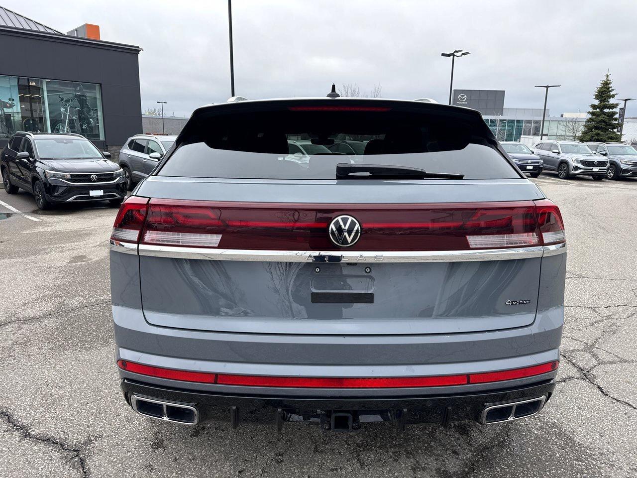 2024 Volkswagen Atlas Cross Sport Execline 2.0 TSI 4MOTION New Tires  Remote Starter Photo3
