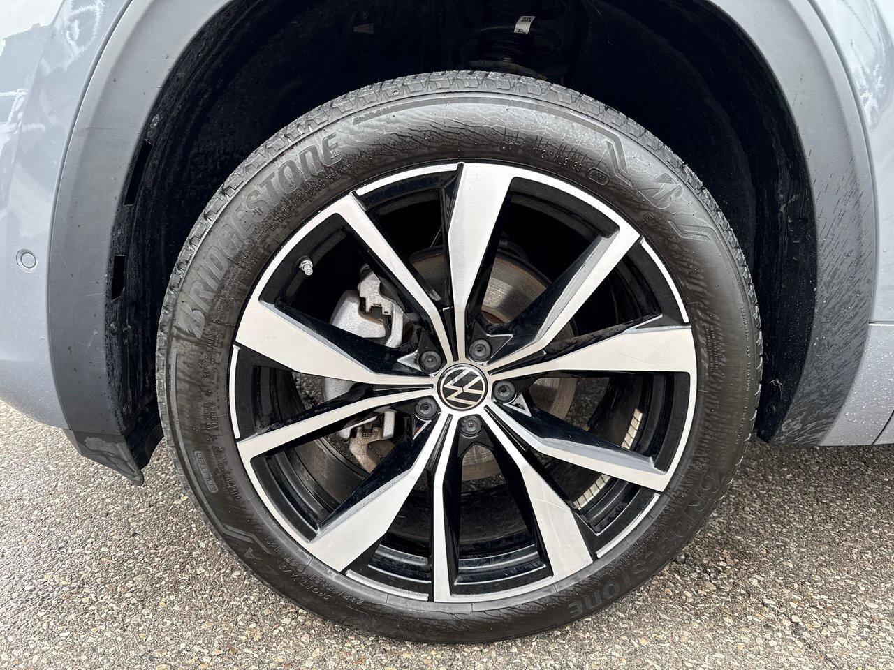2024 Volkswagen Atlas Cross Sport Execline 2.0 TSI 4MOTION New Tires  Remote Starter Photo