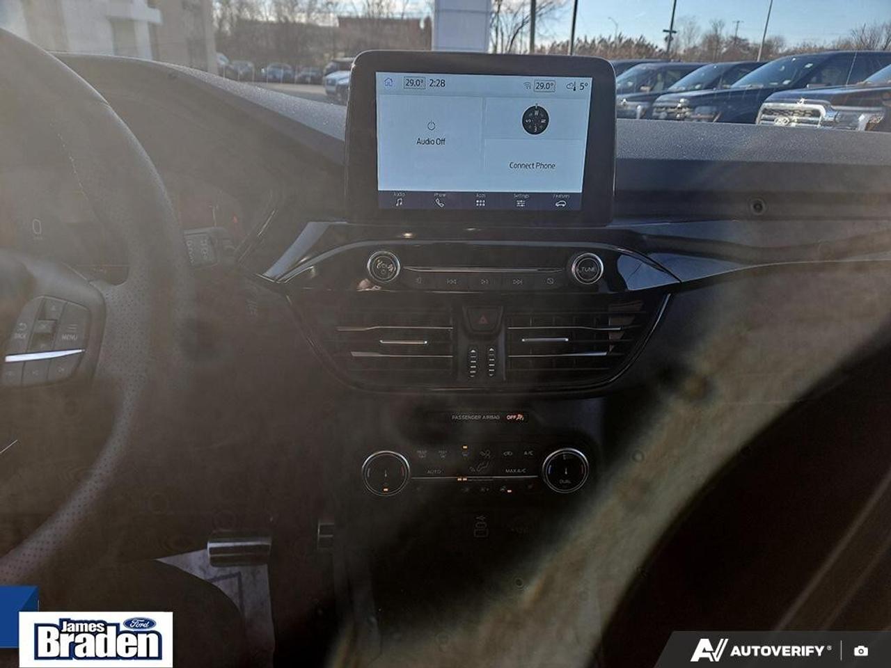 2024 Ford Escape ST-LINE   AWD   LOCAL TRADE   NO ACCIDENTS Photo