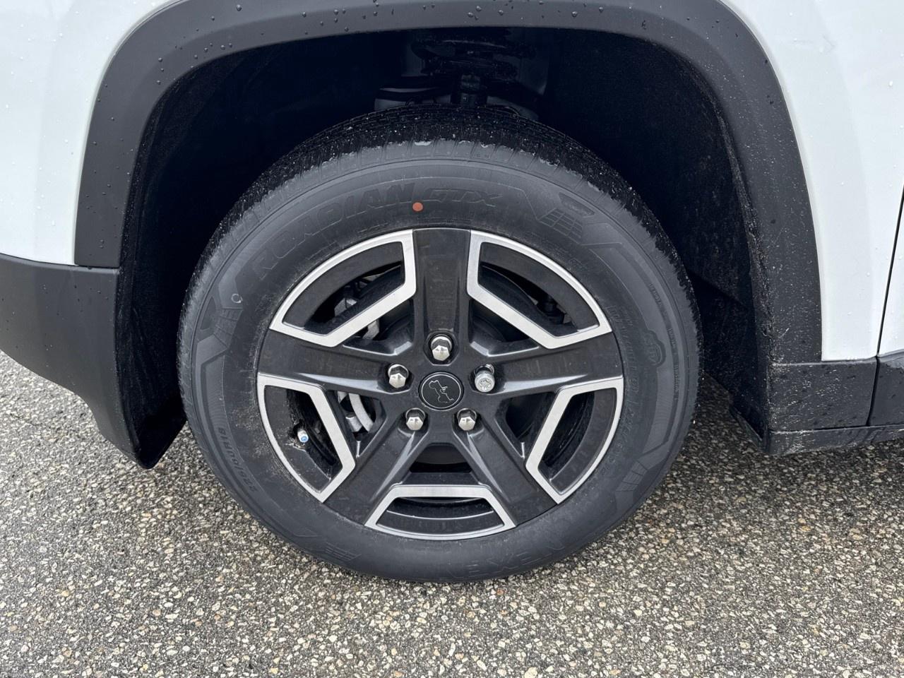 2026 Jeep Cherokee Limited 4X4 Photo