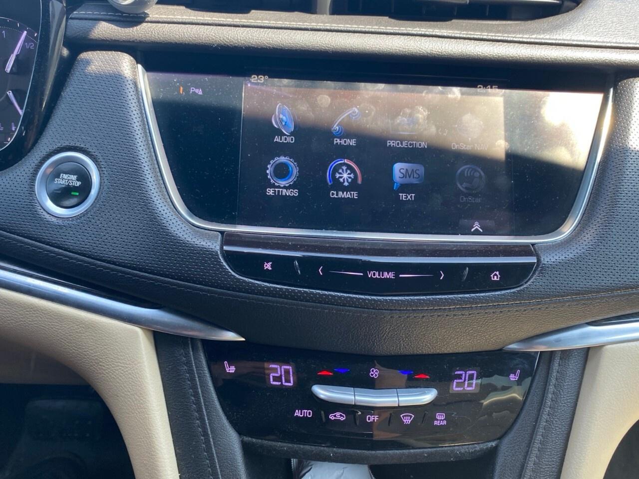 2017 Cadillac XT5 FWD 4dr Photo