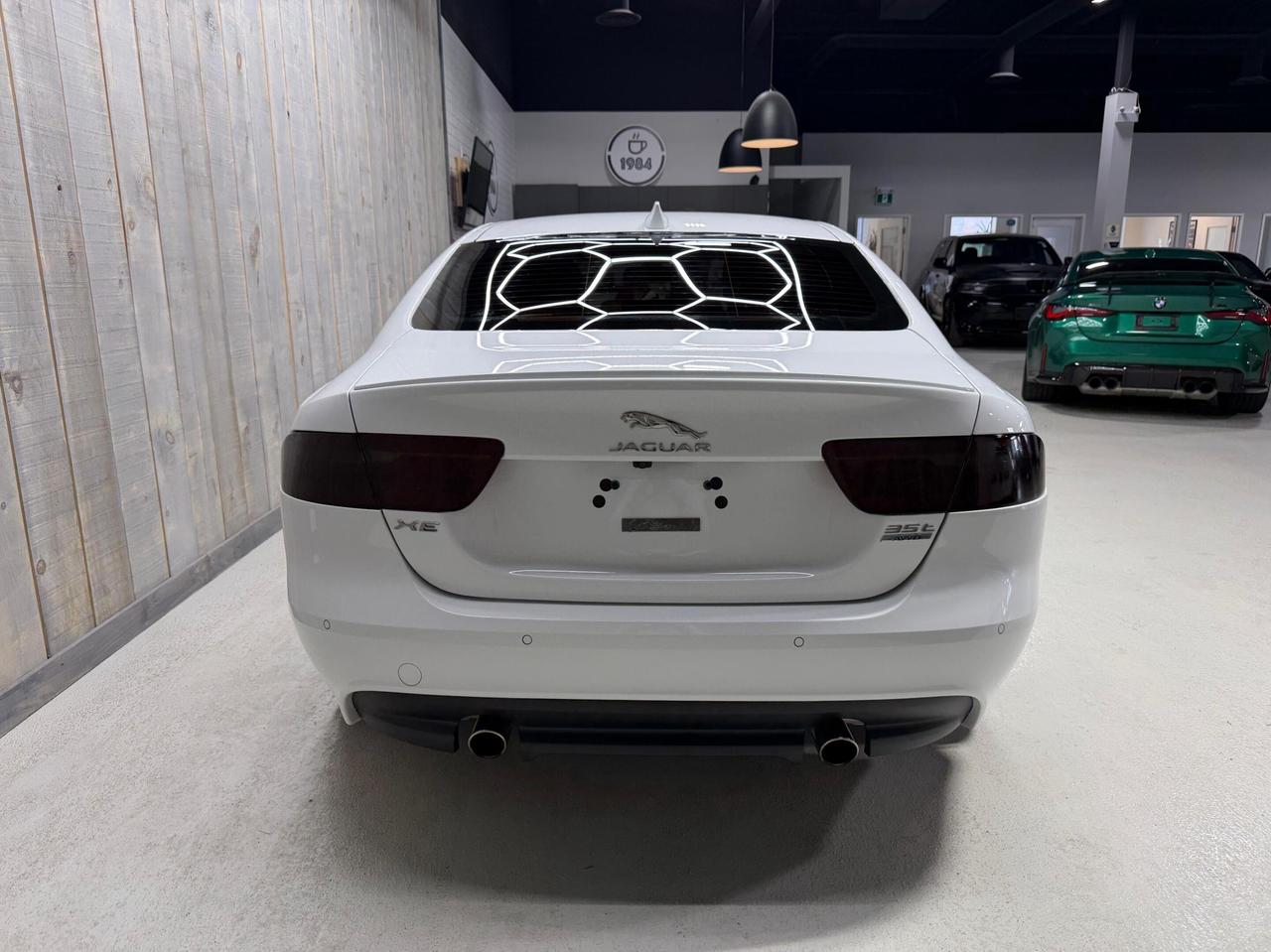 2017 Jaguar XE R-SPORT 3.5T  SUPERCHARGED AWD LOW KMS Photo