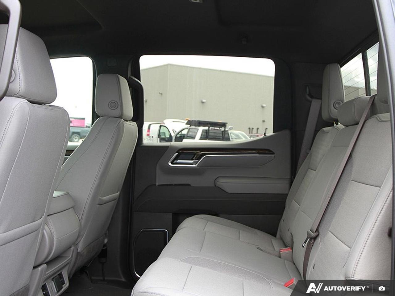 2026 GMC Sierra 1500 Crew Cab Standard Box 4-Wheel Drive SLE Photo