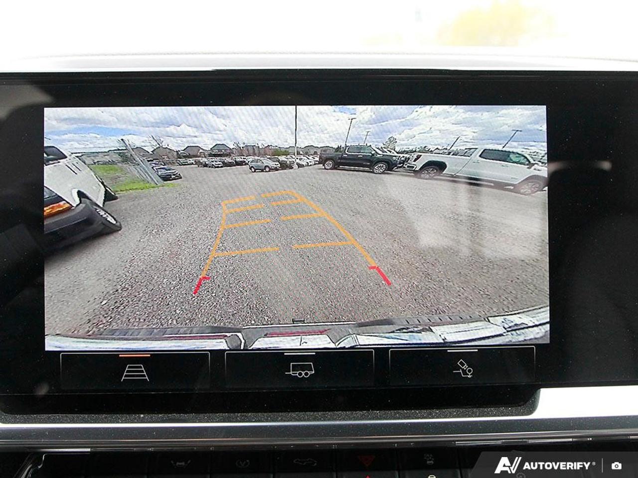 2026 GMC Sierra 1500 Crew Cab Standard Box 4-Wheel Drive SLE Photo