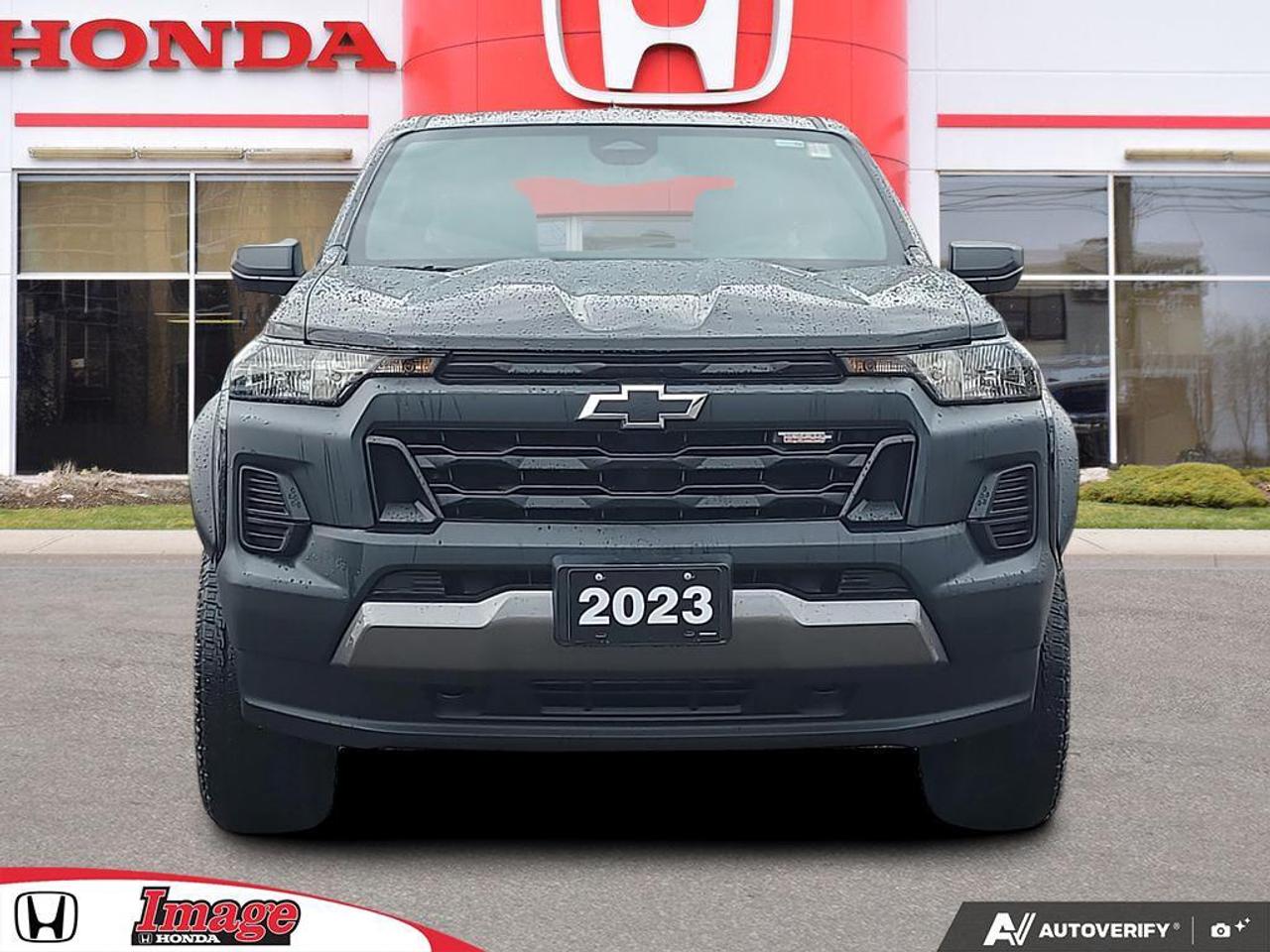 2023 Chevrolet Colorado Trail Boss   TONNEAU COVER   SIDE STEPS   ONE OWNE Photo