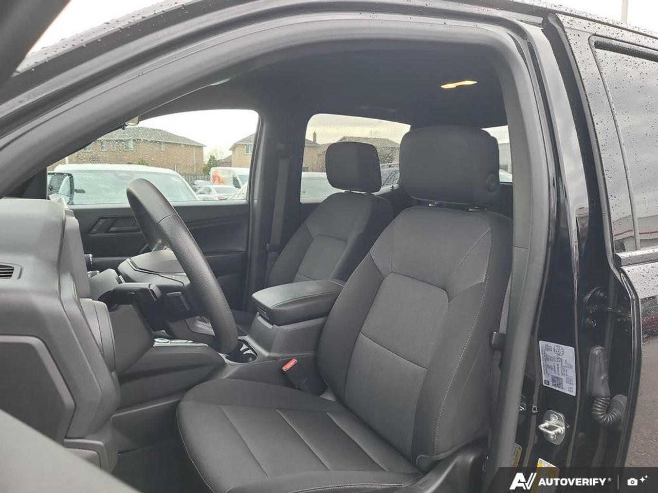 2023 Chevrolet Colorado Trail Boss   TONNEAU COVER   SIDE STEPS   ONE OWNE Photo