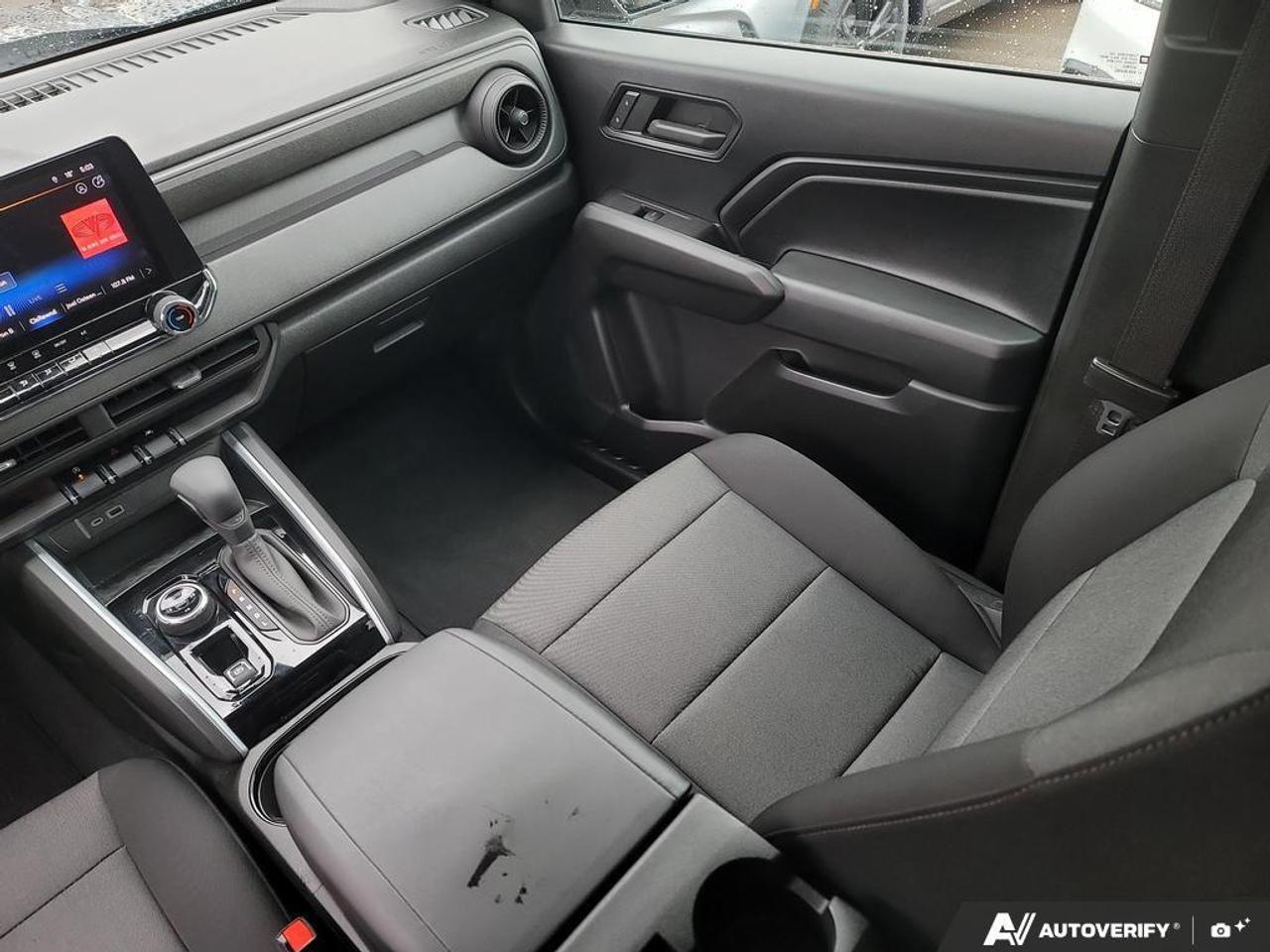 2023 Chevrolet Colorado Trail Boss   TONNEAU COVER   SIDE STEPS   ONE OWNE Photo