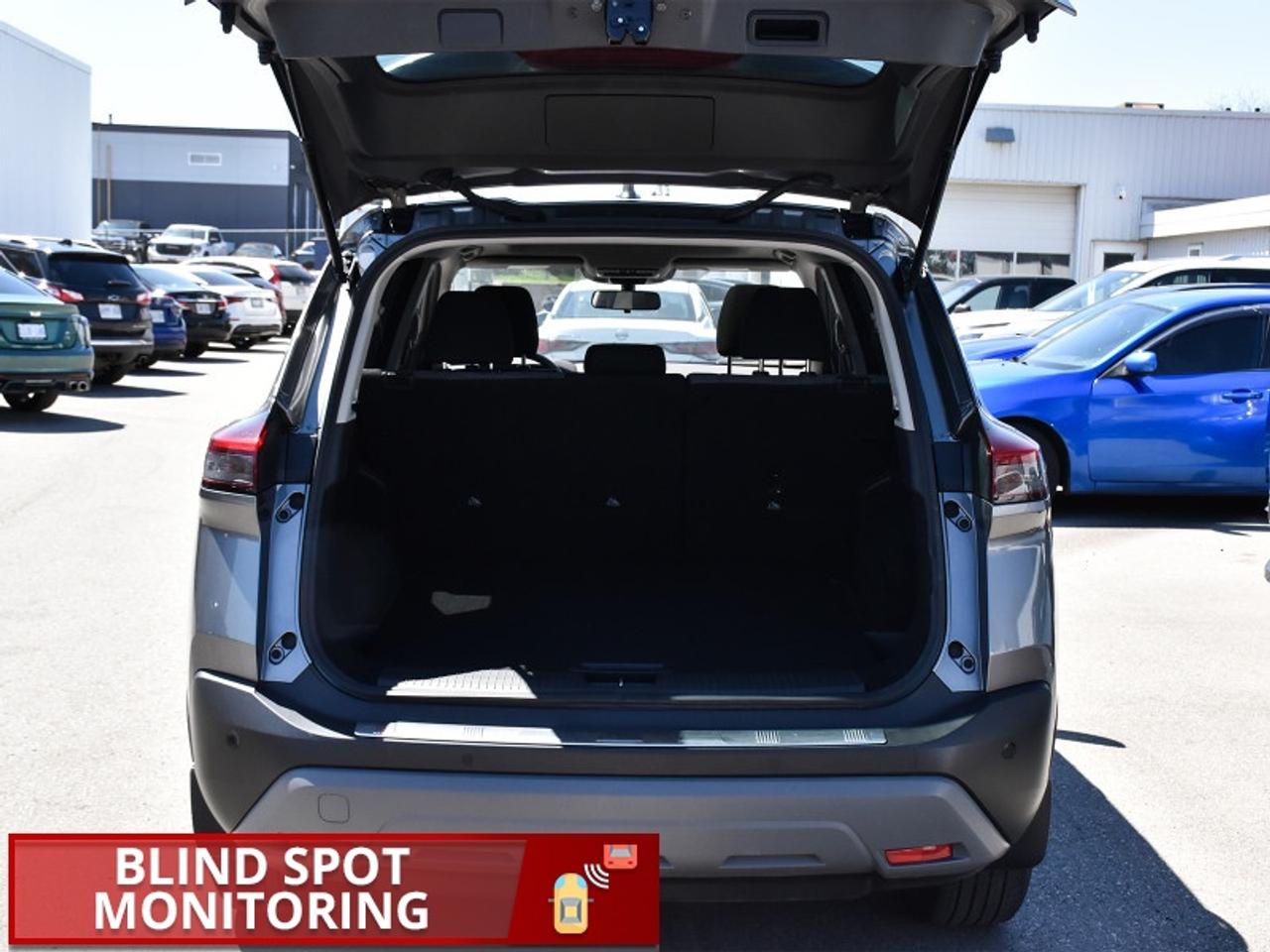 2022 Nissan Rogue SV   Roof   Adaptive Cruise   Remote Start   Heate Photo