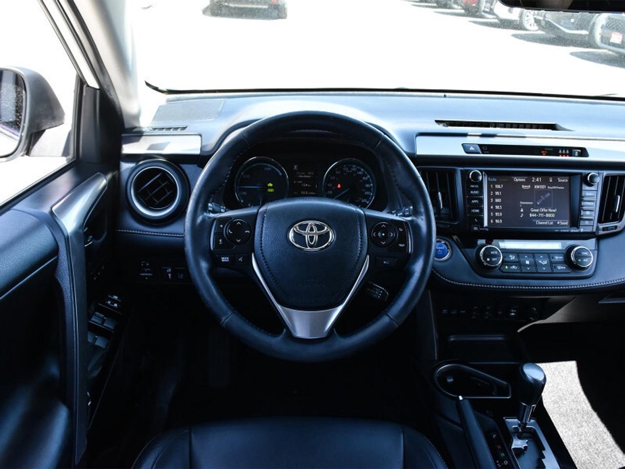 2018 Toyota RAV4 AWD Hybrid Limited   Leather   Roof   Navi   Rear Photo