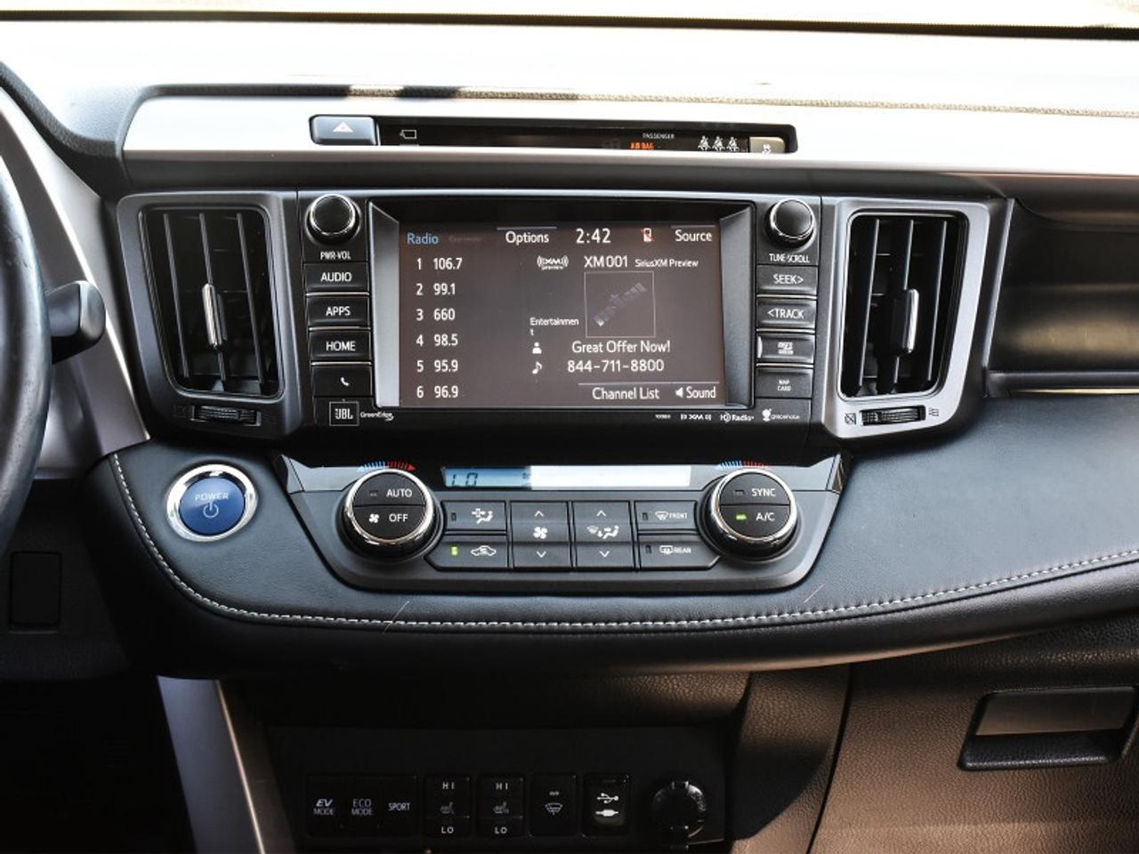 2018 Toyota RAV4 AWD Hybrid Limited   Leather   Roof   Navi   Rear Photo