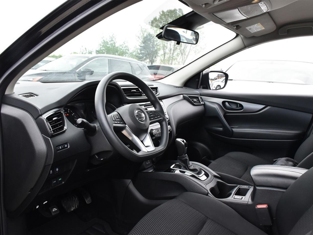 2023 Nissan Qashqai S   Heated Seats   Rear Camera   CarPlay   Android Photo