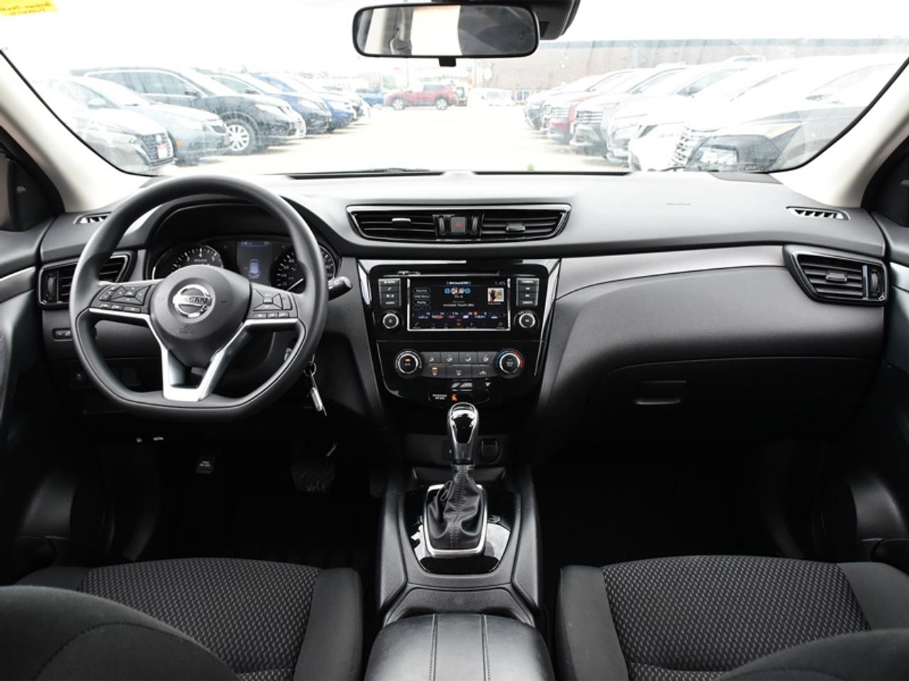 2023 Nissan Qashqai S   Heated Seats   Rear Camera   CarPlay   Android Photo