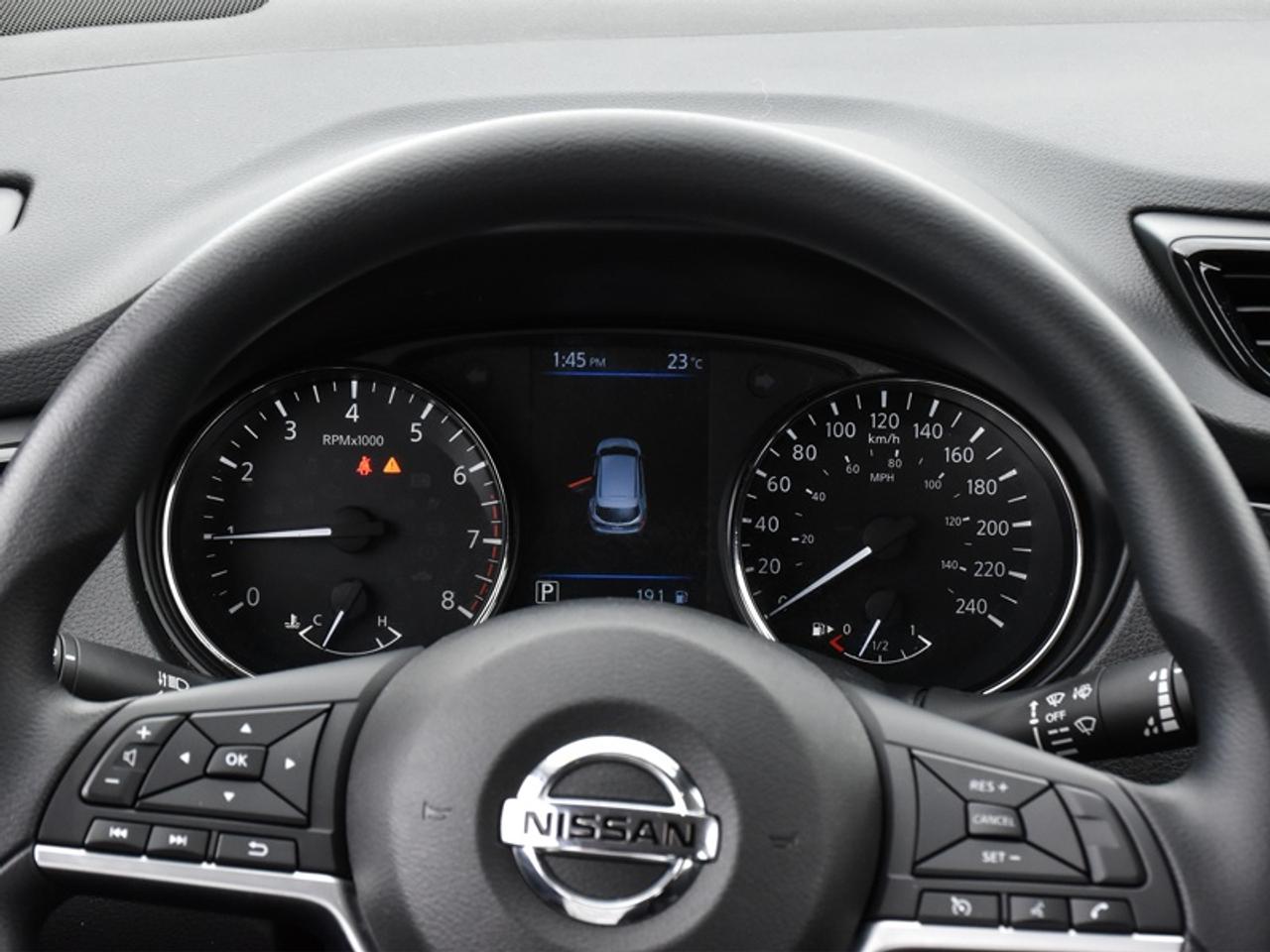 2023 Nissan Qashqai S   Heated Seats   Rear Camera   CarPlay   Android Photo
