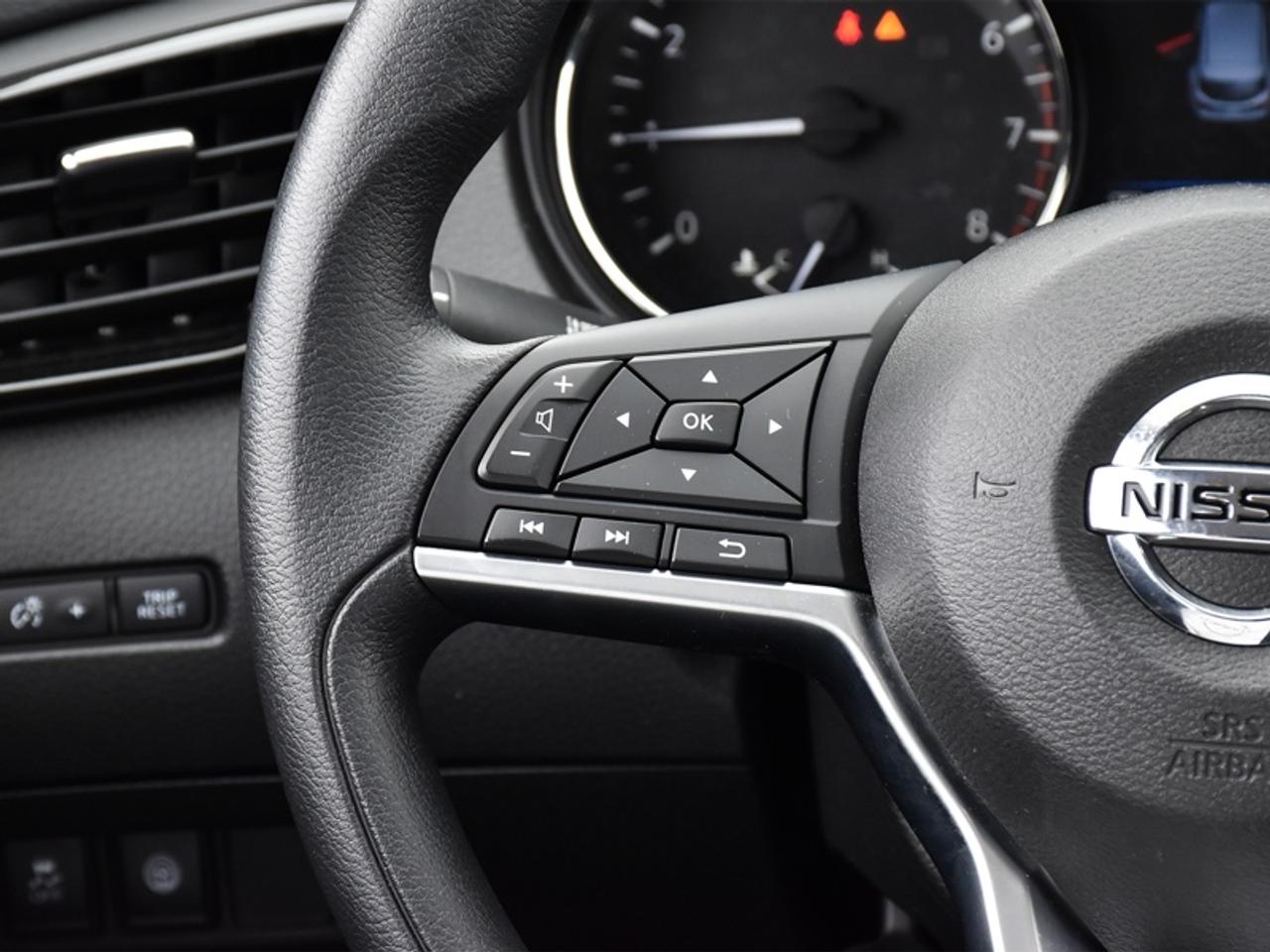 2023 Nissan Qashqai S   Heated Seats   Rear Camera   CarPlay   Android Photo