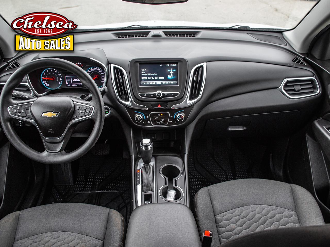 2018 Chevrolet Equinox LT 2WD Photo