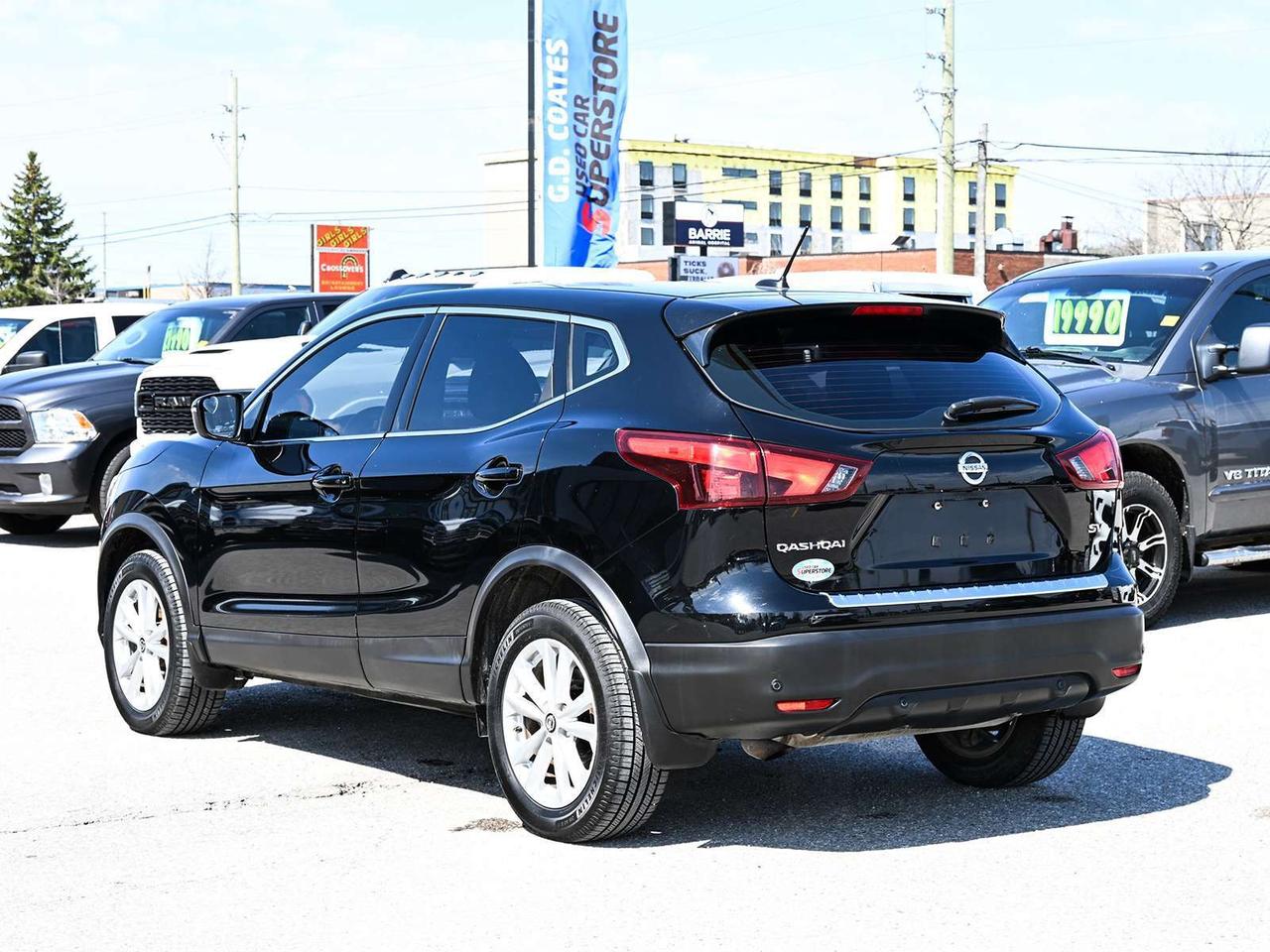 2019 Nissan Qashqai SV ~Heated Seats + Wheel ~Sunroof ~Blind Spot ~Cam Photo