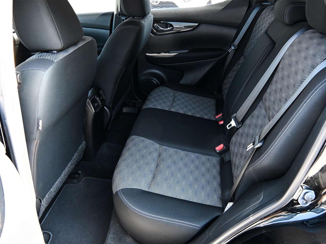 2019 Nissan Qashqai SV ~Heated Seats + Wheel ~Sunroof ~Blind Spot ~Cam Photo