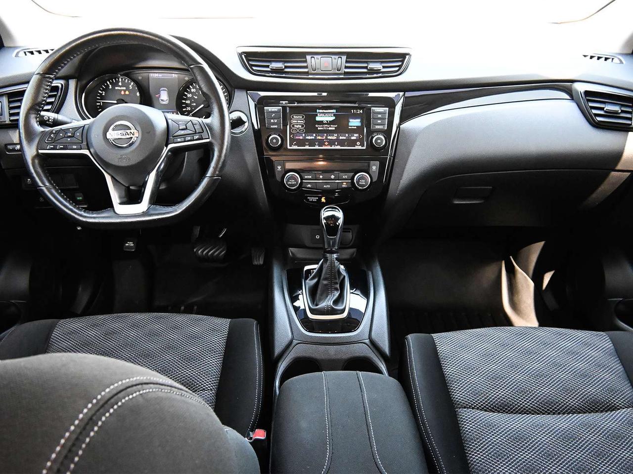 2019 Nissan Qashqai SV ~Heated Seats + Wheel ~Sunroof ~Blind Spot ~Cam Photo