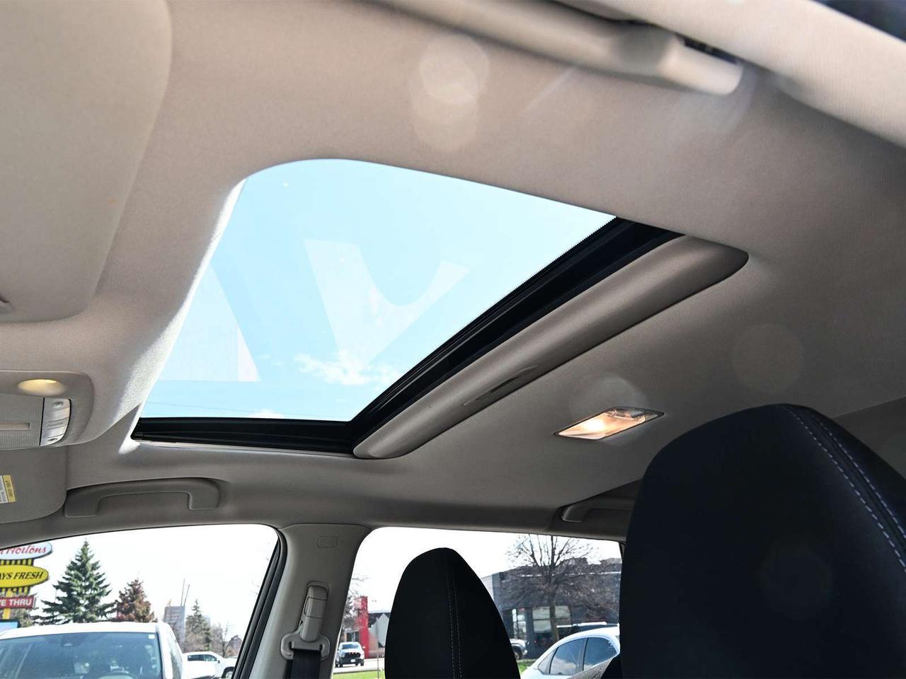 2019 Nissan Qashqai SV ~Heated Seats + Wheel ~Sunroof ~Blind Spot ~Cam Photo
