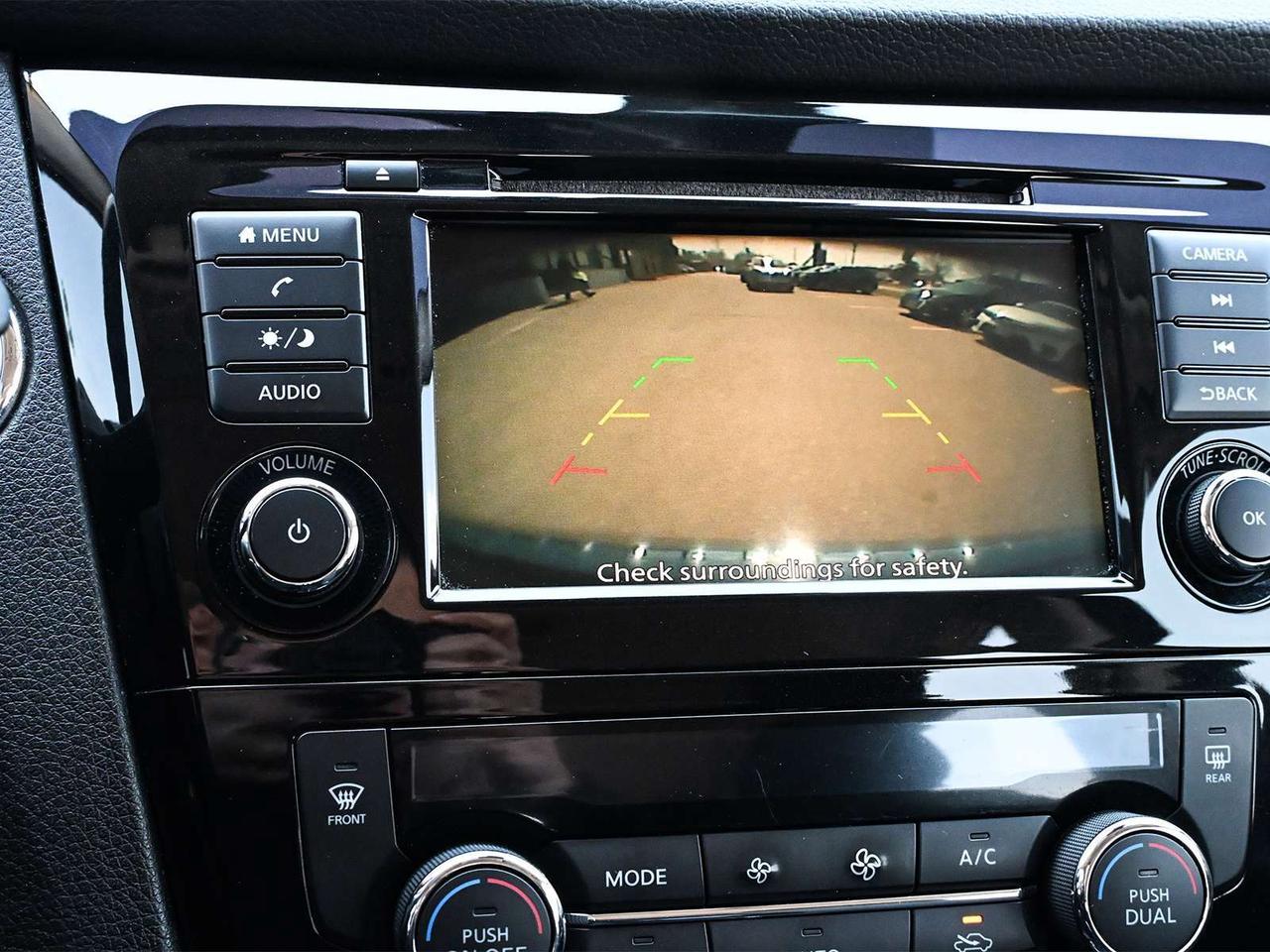 2019 Nissan Qashqai SV ~Heated Seats + Wheel ~Sunroof ~Blind Spot ~Cam Photo